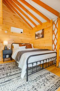 Sunrise Sanctuary -Modern Yurt - 4