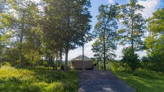 Adventure Abode - Modern Yurt - 6