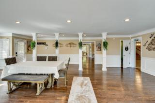 6 Mi to Dtwn Anderson Grand Family Home with Yard! - 1