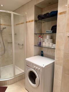 Bright U6 Jägerstraße Studio for 2 - 6