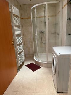 Bright U6 Jägerstraße Studio for 2 - 4