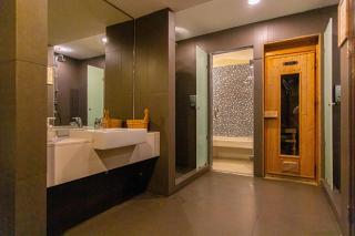 Brcozy near donki mall & BTS thonglor-ekkamai - 2