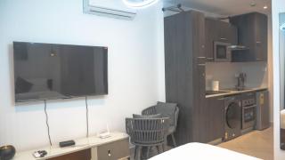 Loxwood Studio by Unique Haven - 2