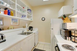 Ft Lauderdale Area Condo - Walk to Beach and Shops! - 4