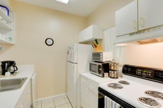 Ft Lauderdale Area Condo - Walk to Beach and Shops! - 5