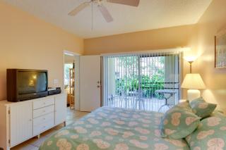 Ft Lauderdale Area Condo - Walk to Beach and Shops! - 2