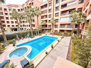 Elegant Hivernage Stay with Pool - 0