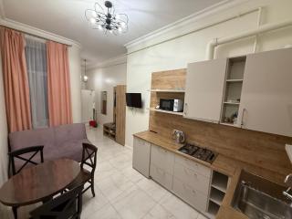 RABBIT HOUSE IN THE CENTER - 2