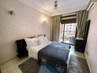 Elegant Hivernage Stay with Pool - 5