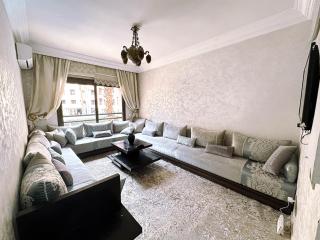 Elegant Hivernage Stay with Pool - 2