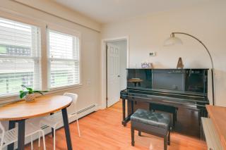 Train to Boston! Cozy Apartment in Winchester - 9