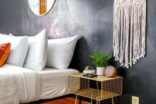 Prime Location Top Rated Clean Parking Free! - 3