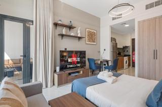 Cozy Studio, 2 Balconies, Airport & Yas F1 Circuit - 1