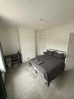 Spacious Comfort Meets Stylish Convenience - Your Perfect 3-Bedroom - 3