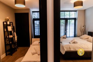 Bright 2-Bedroom Apartment with Garden in Amsterdam South - 2