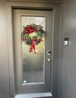 Spacious w Bar & Pool Table & Garage Near Belmont - 2