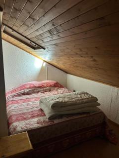 RISOUL - Les Airelles - 6 à 8 couchages - Rue principale/ commerçante - 2