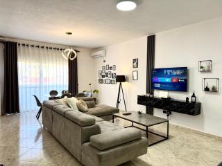 Spacious Family Apartment in City Center - 3