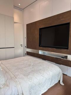 Nest One Premium Apartment 26F - 3