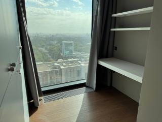 Nest One Premium Apartment 26F - 2