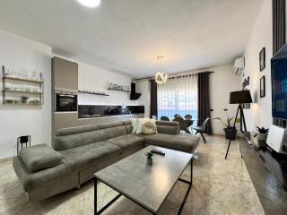 Spacious Family Apartment in City Center - 0