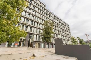 Entrecampos Lisbon Central Apartment - 3