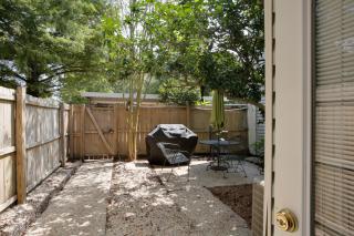 Baton Rouge Townhome with Pool Access - 7 Mi to LSU! - 8