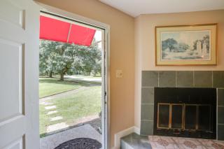 Baton Rouge Townhome with Pool Access - 7 Mi to LSU! - 6