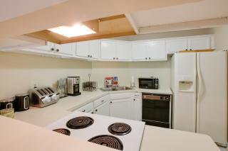 Baton Rouge Townhome with Pool Access - 7 Mi to LSU! - 4