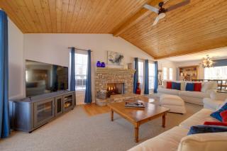 Cozy Sapphire Resort Home with Deck and Mountain Views - 7