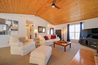 Cozy Sapphire Resort Home with Deck and Mountain Views - 4