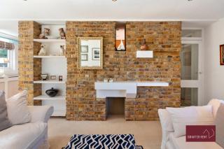 Richmond Three Bedroom Flat - 8