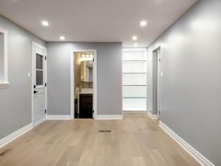 Newly Modern Lakeside House - 5