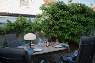 Unique wooden house, Cozy outdoor area, Downtown - 9