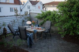 Unique wooden house, Cozy outdoor area, Downtown - 6