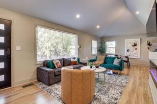 Decatur Gem Modern Kitchen, Deck and Fireplace! - 6