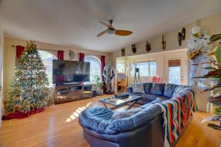 Pool and Stunning Mtn Views! Eclectic Tucson Home - 8