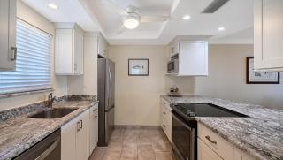 Crescent Royale Condominiums 6A - 1