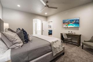 Zion Village Poolhouse in Hurricane with Pool and Hot Tub - 5