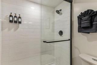 DT Studio - Gym - Pool Table - 12th Floor - Parking - 9