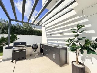 797 HOLIDAY RENTALS - Lujosa y moderna villa en Puerto marina - 7