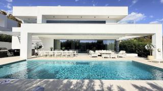 797 HOLIDAY RENTALS - Lujosa y moderna villa en Puerto marina - 9