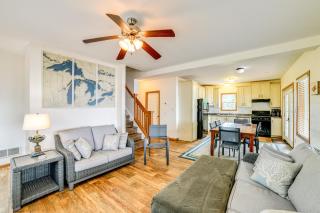 House on Oneida Lake on Lewis Point in Canastota - 5