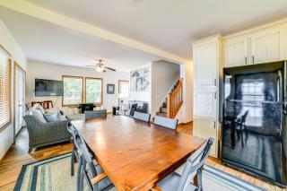 House on Oneida Lake on Lewis Point in Canastota - 3