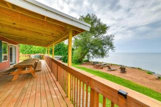 Spacious Family Winter Retreat on Oneida Lake! - Canastota - 0