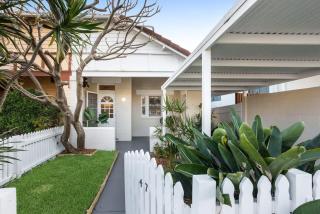 Bondi Beach Home for 10 with Terrace & 2-Car Parking - 6