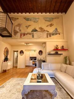 Palazzo Foresi by Strozzi 120m Luxury Apartment - 7