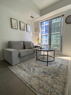 Luxury All-Inclusive One-Bedroom Condo in Downtown - 4