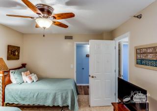 Emerald Isle 404 - 1