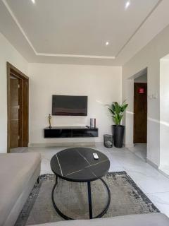 Luxe Apartments Surulere - 9